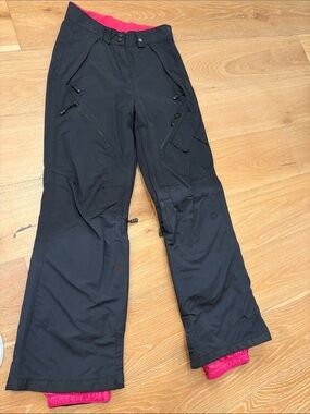 Women’s Black Snow/Ski Pants with Pink Lining